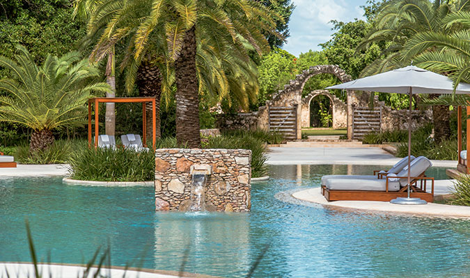 chable-resort-pool-2